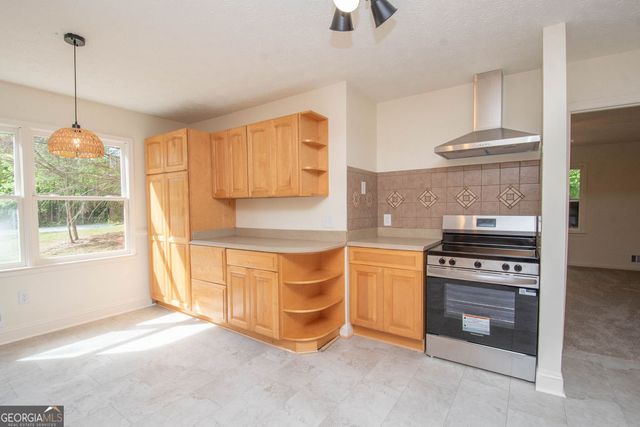 598 Beavers Road, Grantville, GA 30220