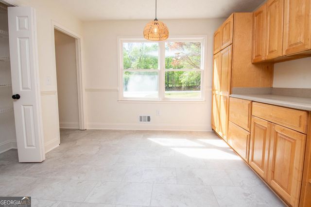 598 Beavers Road, Grantville, GA 30220