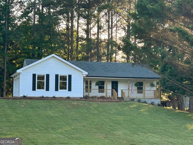 598 Beavers Road, Grantville, GA 30220