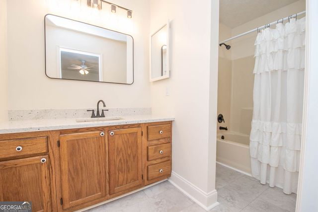 598 Beavers Road, Grantville, GA 30220