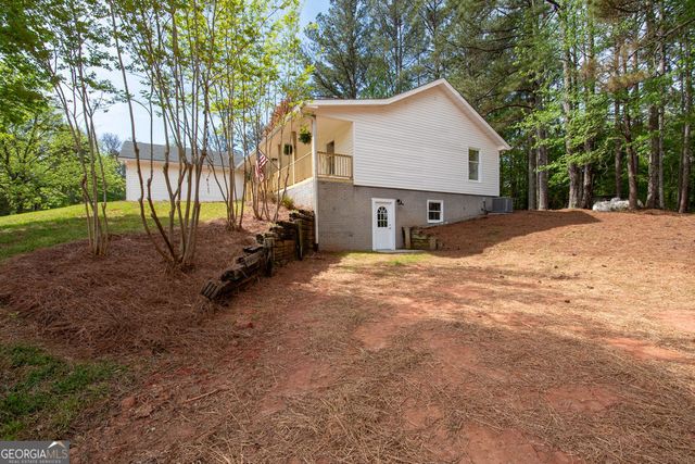 598 Beavers Road, Grantville, GA 30220
