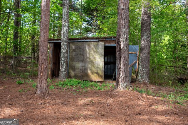 598 Beavers Road, Grantville, GA 30220