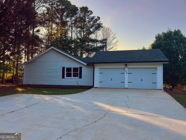 598 Beavers Road, Grantville, GA 30220