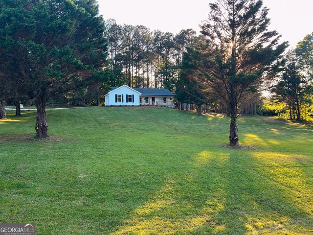 598 Beavers Road, Grantville, GA 30220