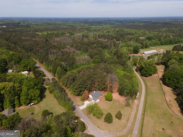 598 Beavers Road, Grantville, GA 30220