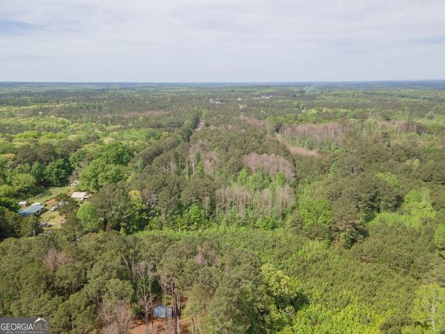 598 Beavers Road, Grantville, GA 30220