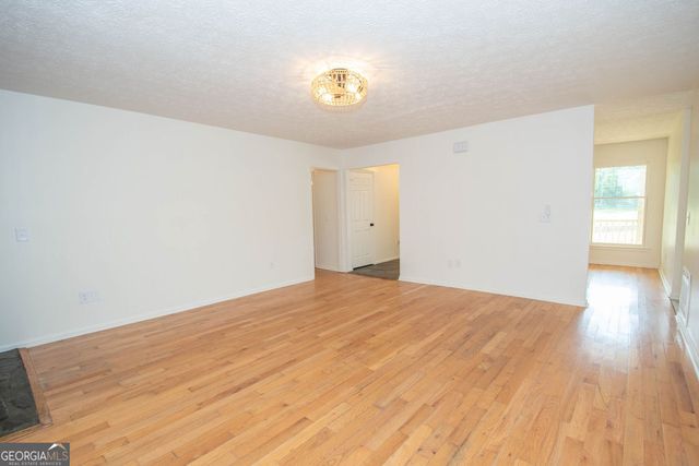 598 Beavers Road, Grantville, GA 30220