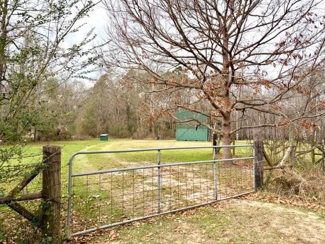 1140 Cr 4445, Spurger, TX 77660