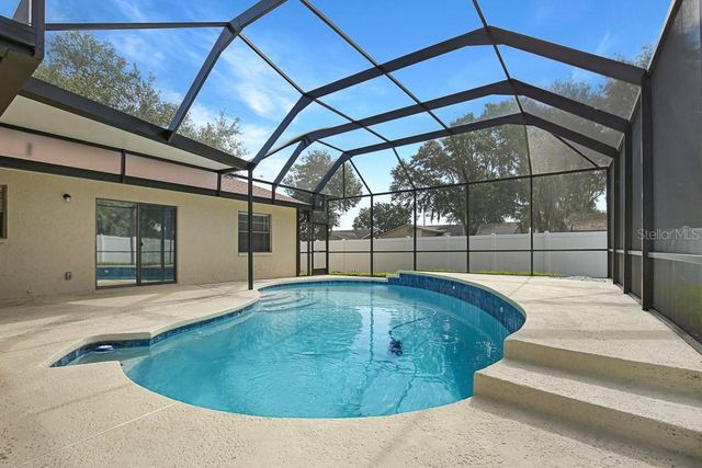 423 VAN REED MANOR DRIVE, Brandon, FL 33511