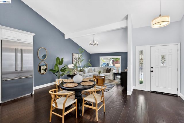 1434 Ridgewood Rd, Pleasanton, CA 94566