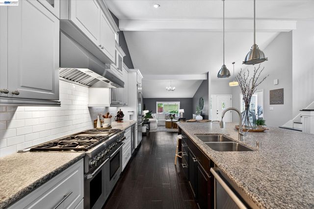 1434 Ridgewood Rd, Pleasanton, CA 94566
