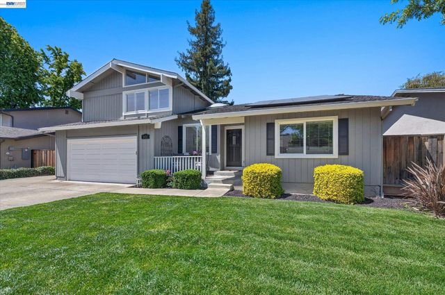 1434 Ridgewood Rd, Pleasanton, CA 94566