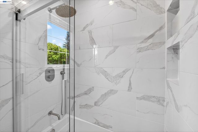 1434 Ridgewood Rd, Pleasanton, CA 94566