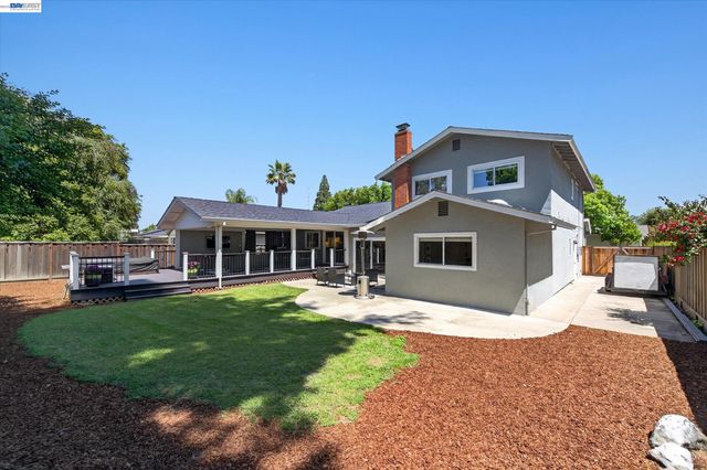 1434 Ridgewood Rd, Pleasanton, CA 94566
