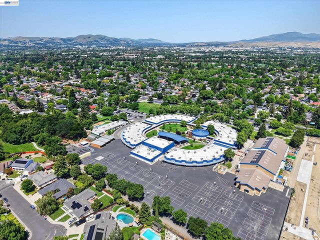 1434 Ridgewood Rd, Pleasanton, CA 94566