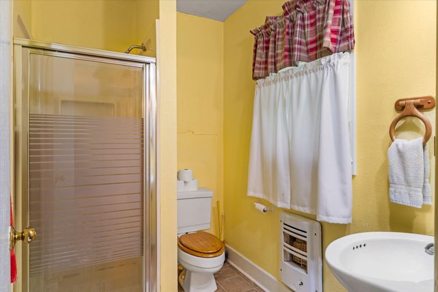432 W High Street, Wills Point, TX 75169