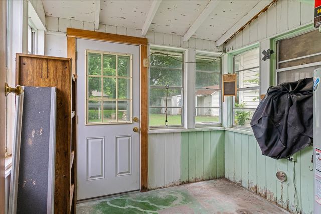 432 W High Street, Wills Point, TX 75169
