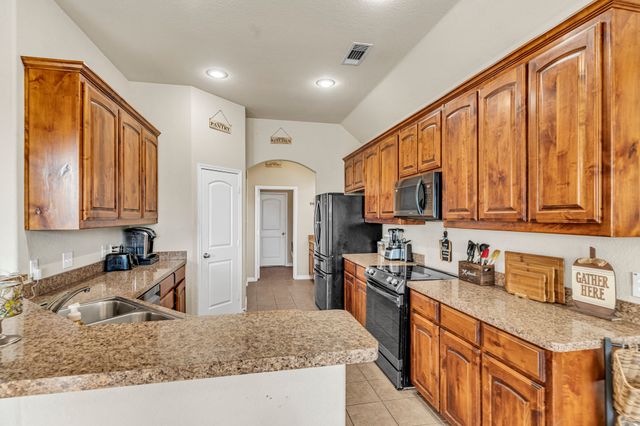 212 Goldeneye Drive, Desoto, TX 75115