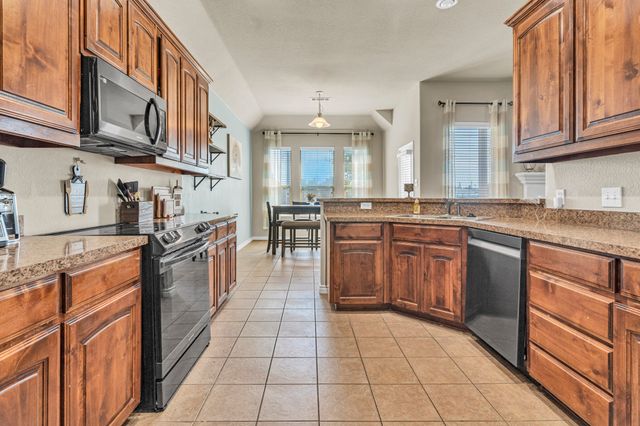 212 Goldeneye Drive, Desoto, TX 75115
