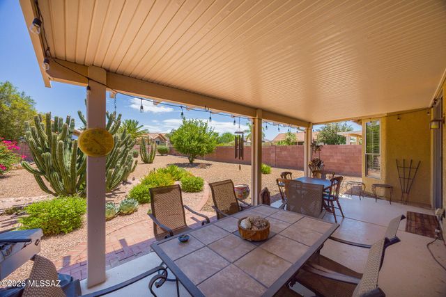 7706 W Madrigal Drive, Tucson, AZ 85743