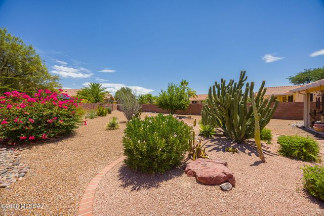 7706 W Madrigal Drive, Tucson, AZ 85743