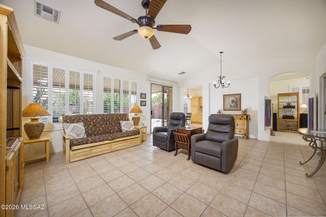 7706 W Madrigal Drive, Tucson, AZ 85743