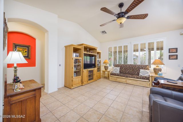 7706 W Madrigal Drive, Tucson, AZ 85743