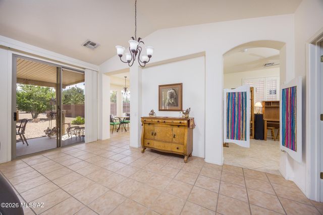 7706 W Madrigal Drive, Tucson, AZ 85743