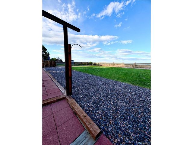 1208 Crenshaw St, Castle Rock, CO 80104