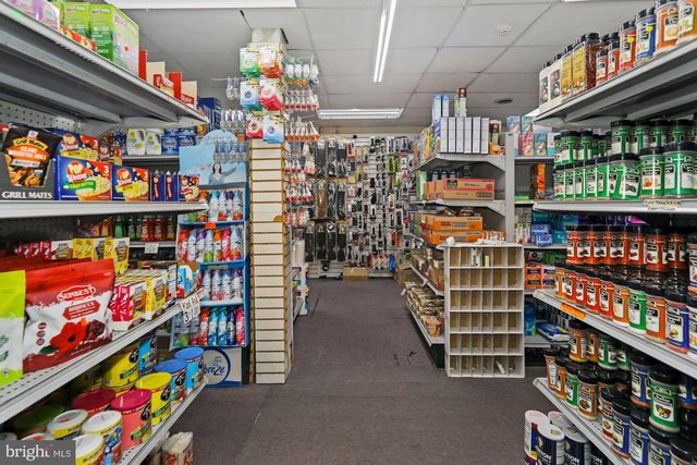11 W BROAD ST, Palmyra, NJ 08065