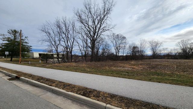 Lt1 DUPLAINVILLE ROAD, Pewaukee, WI 53072