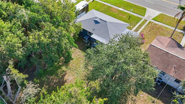201 83RD AVENUE N, St Petersburg, FL 33702
