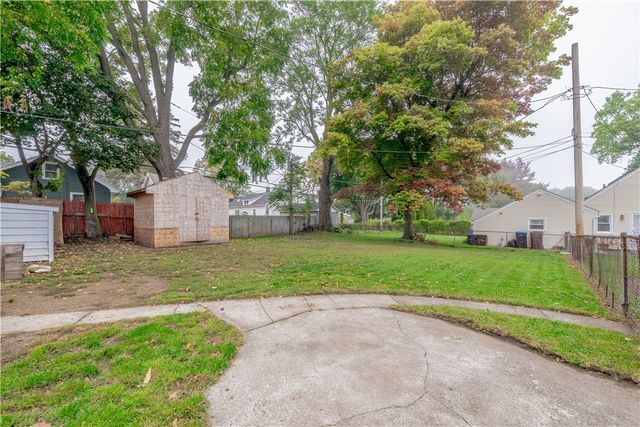 19 Mac Arthur Road, Greece, NY 14615