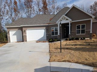 4609 W Clearlake Court, Muncie, IN 47304