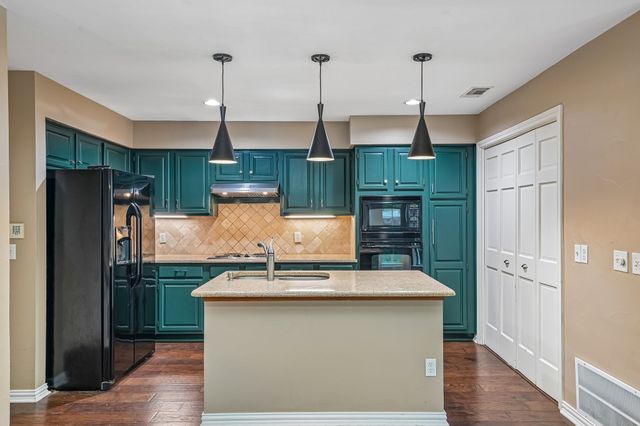 17905 Windflower Way 107, Dallas, TX 75252