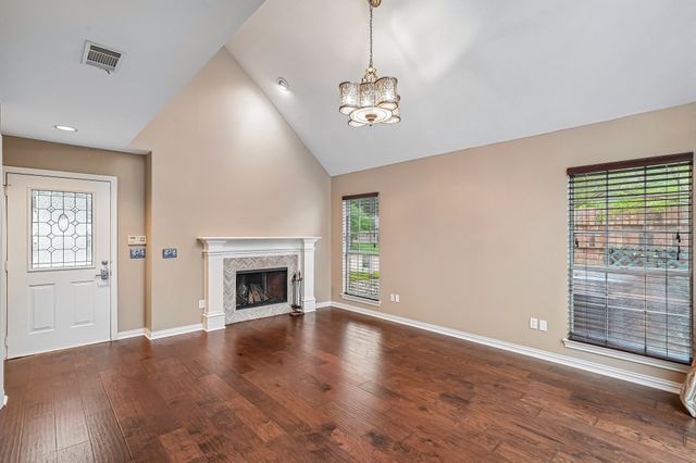 17905 Windflower Way 107, Dallas, TX 75252