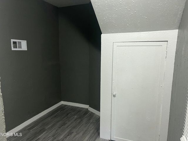 913 Berry Street, Toledo, OH 43605