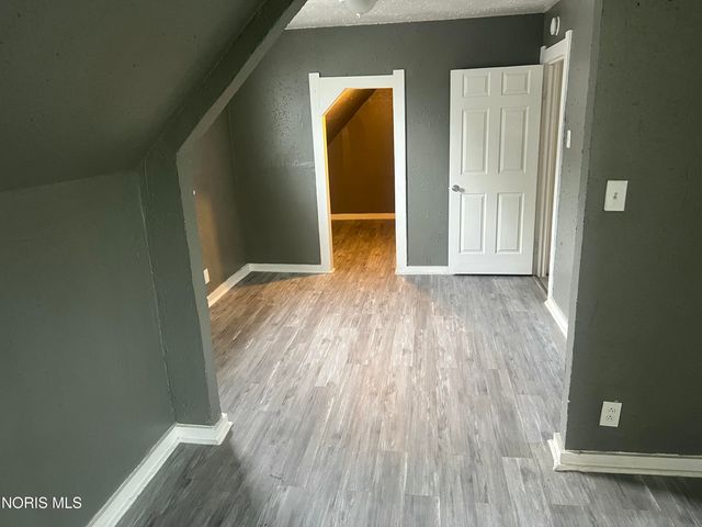 913 Berry Street, Toledo, OH 43605