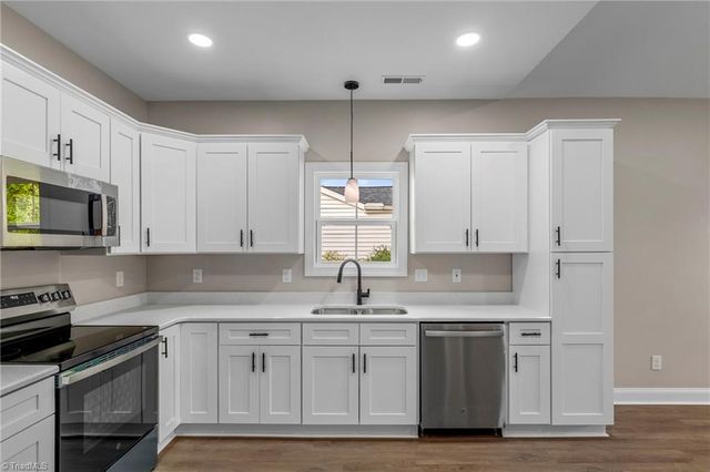 5510 Winona Street, Winston-salem, NC 27106