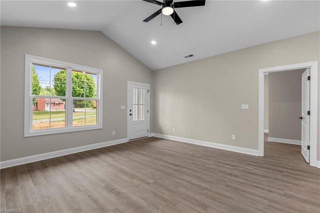 5510 Winona Street, Winston-salem, NC 27106
