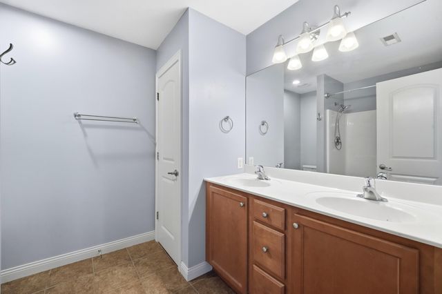 5805 MAHON DR, Columbia, MO 65201