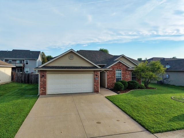 5805 MAHON DR, Columbia, MO 65201