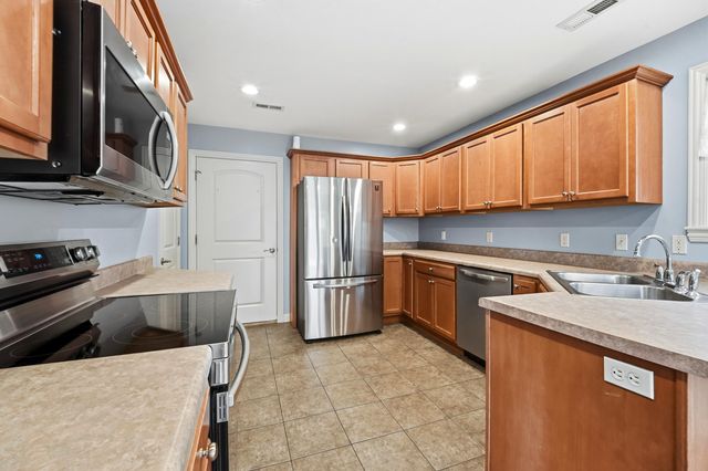 5805 MAHON DR, Columbia, MO 65201