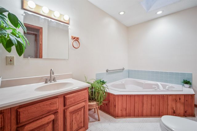 4398 Lexington Drive, Pleasant Hill, IA 50327