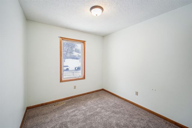 4398 Lexington Drive, Pleasant Hill, IA 50327