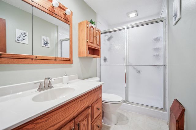 4398 Lexington Drive, Pleasant Hill, IA 50327