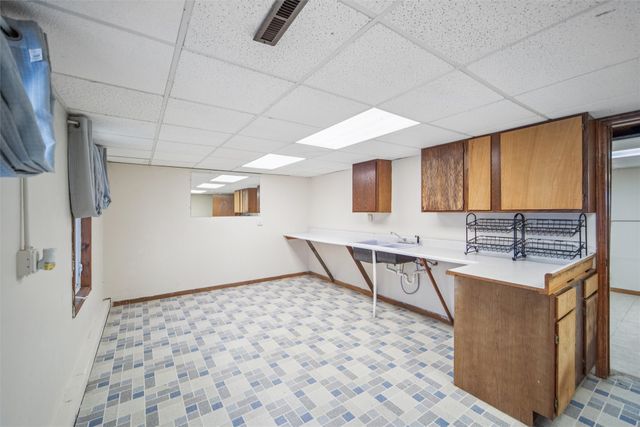 4398 Lexington Drive, Pleasant Hill, IA 50327