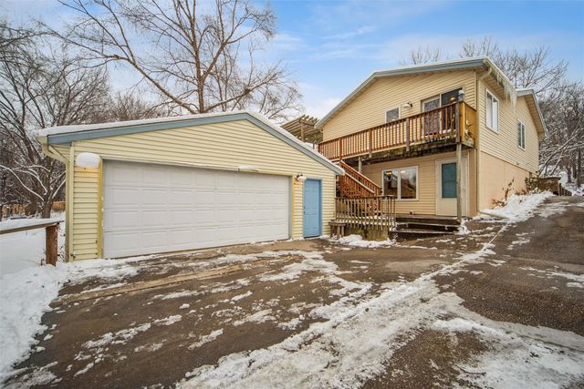 4398 Lexington Drive, Pleasant Hill, IA 50327