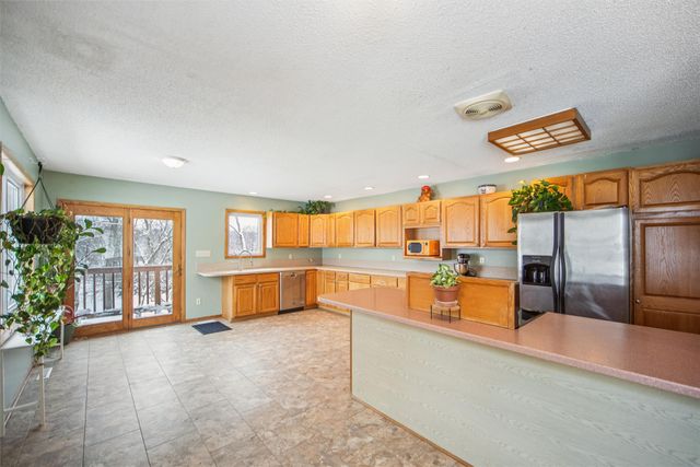 4398 Lexington Drive, Pleasant Hill, IA 50327