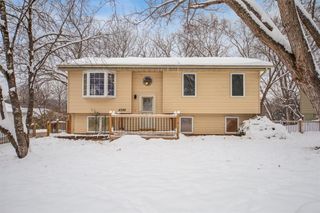 4398 Lexington Drive, Pleasant Hill, IA 50327
